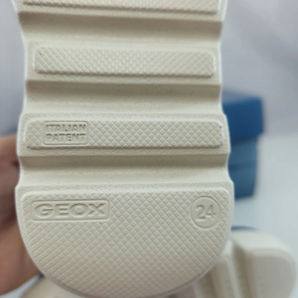 NWT! Geox Willaboom ABX Winter Snow Boots Size 24EU / 8US
